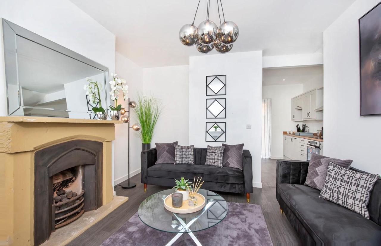 Apartment Piccadilly Place - 3 Bedroom House