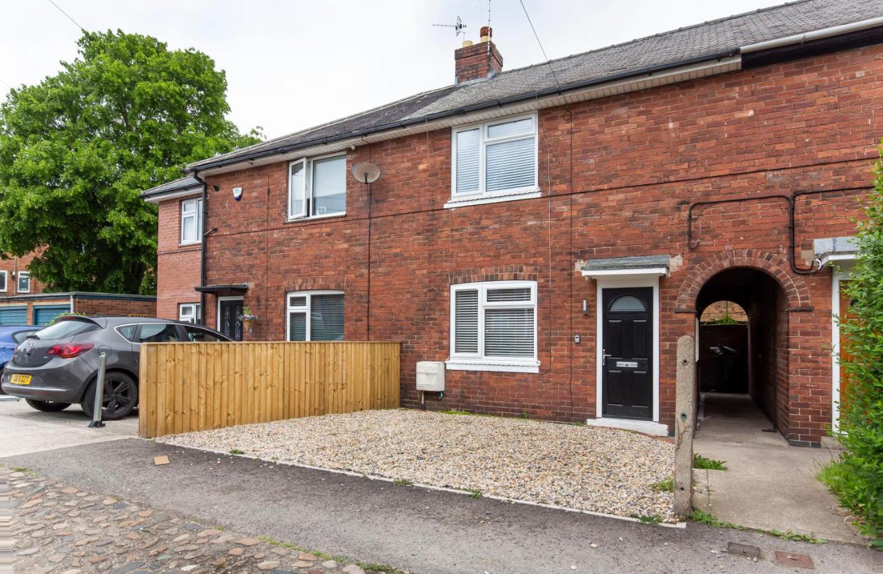 Apartment Piccadilly Place - 3 Bedroom House *